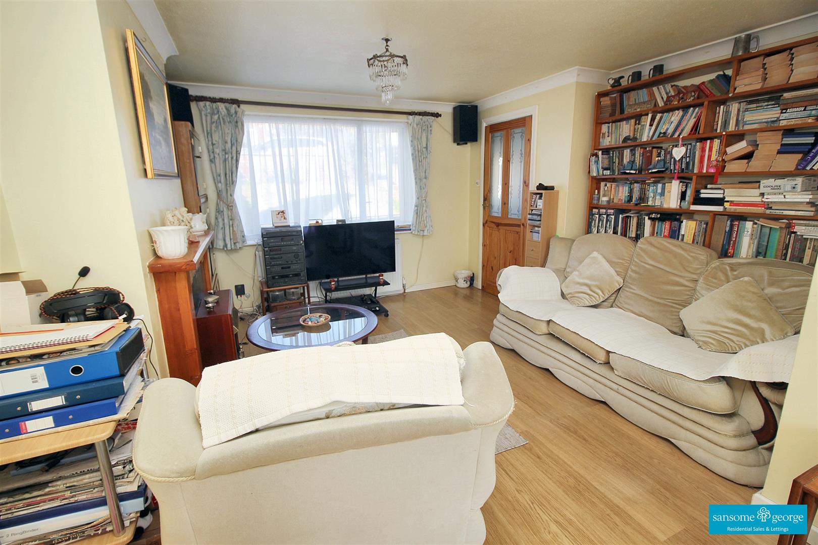 2 bed property in Birdhill Avenue, Reading